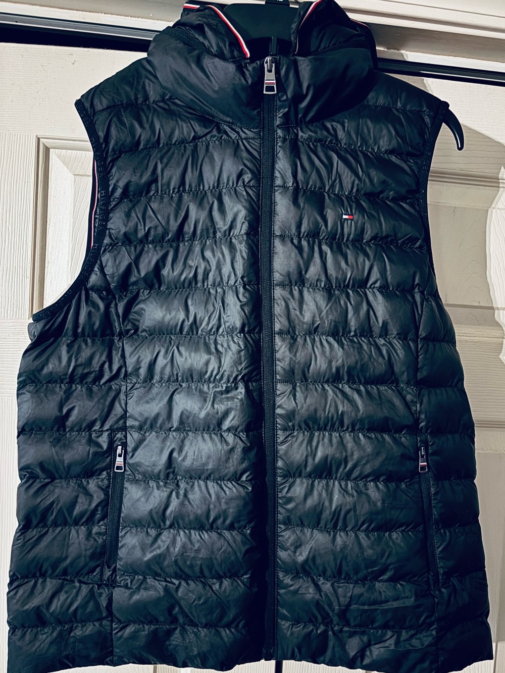 Tommy Hilfiger Women's Black Gilet Large